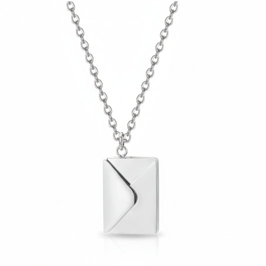 Lola Love Letter Pendant